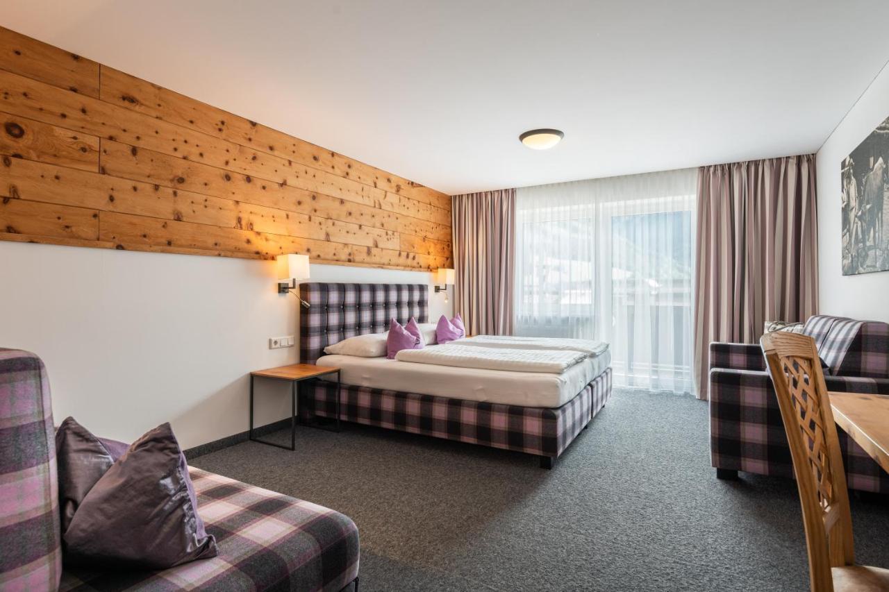 Hotel Gassner Neukirchen am Grossvenediger Luaran gambar