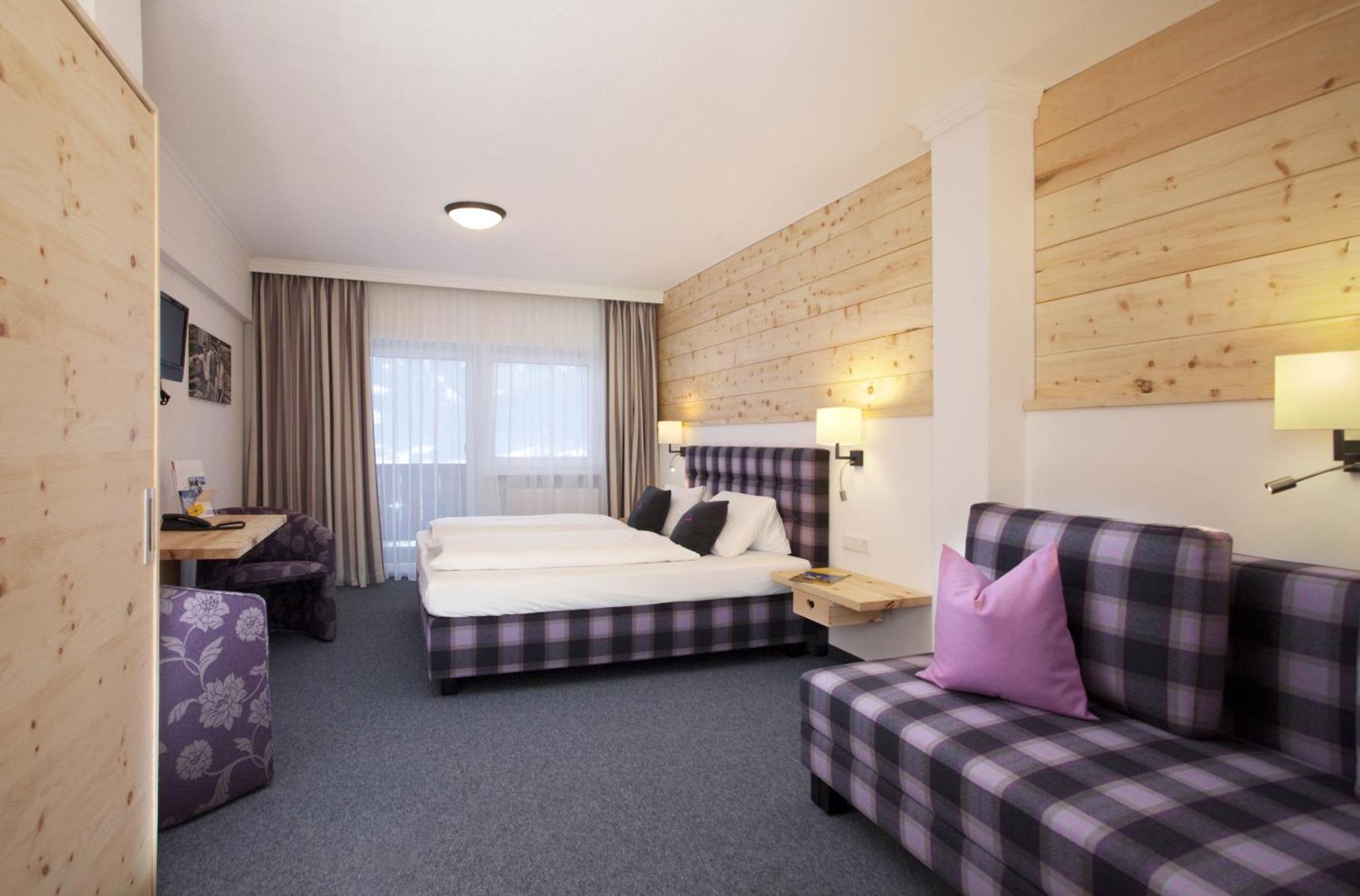 Hotel Gassner Neukirchen am Grossvenediger Bilik gambar